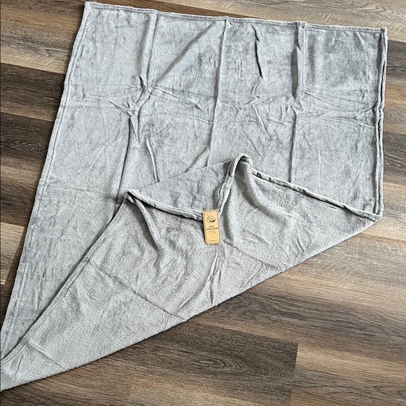 eco Other - NWT eco Lakeland throw blanket